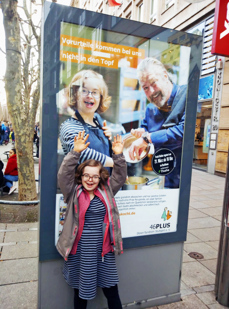 GROSSE PLAKATAKTION ZUM WELT-DOWN-SYNDROM-TAG